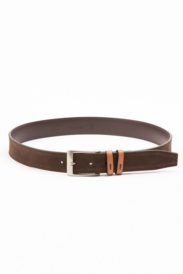 Cinturón de serraje con pasadores...