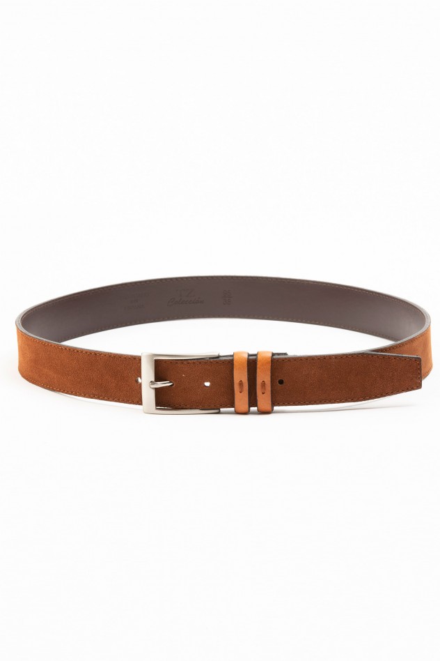 Cinturón de serraje con pasadores...