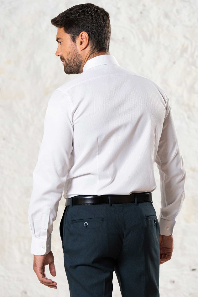 Camisa de vestir entallada de estructura