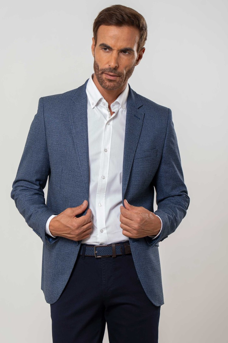 Americana estructura con coderas