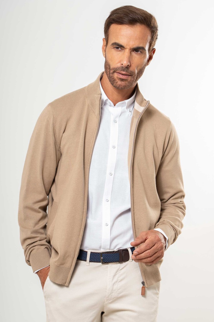 Cárdigan punto fino bolsillos laterales