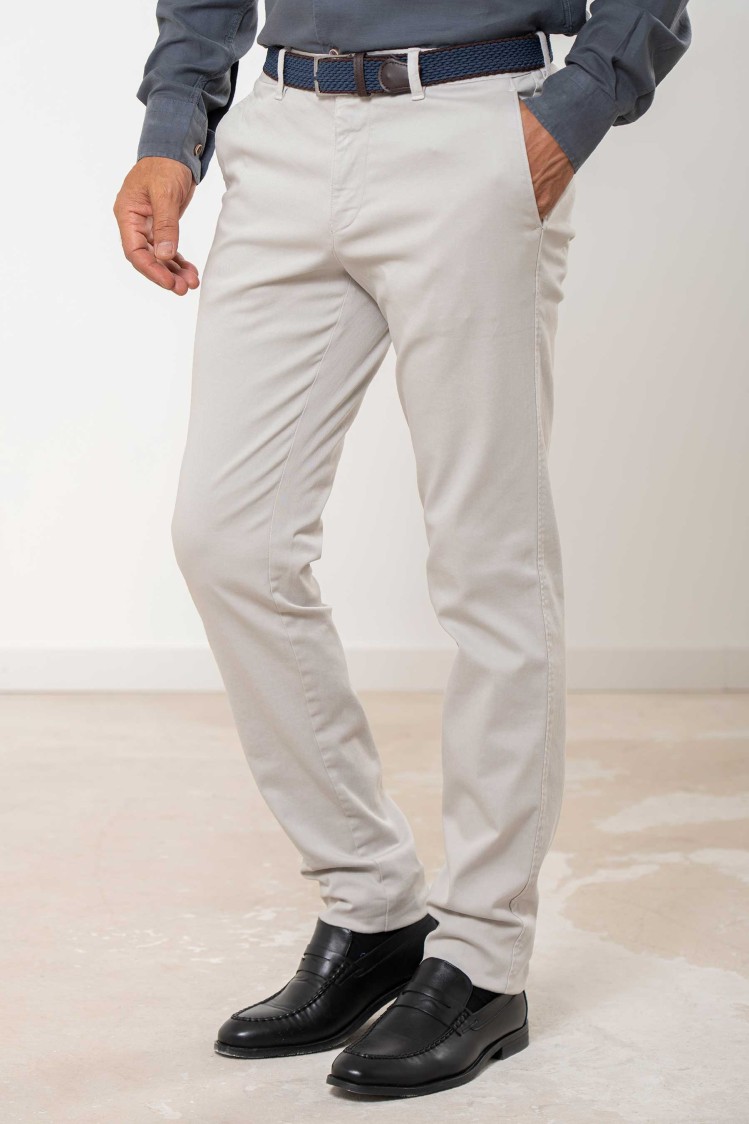 Pantalón chino elástico algodón con cinturón