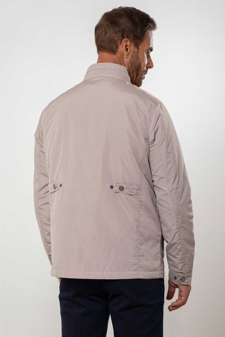 Parka técnica acolchada multi bolsillos