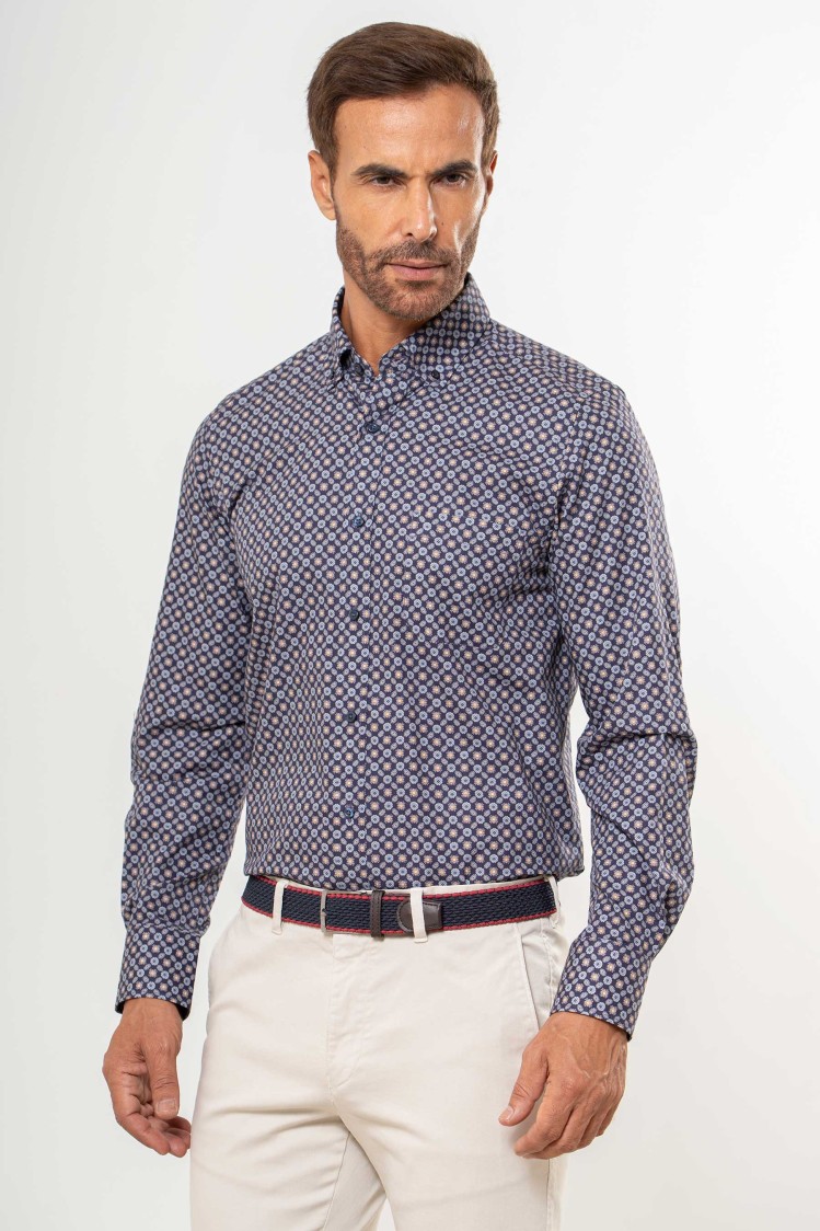 Camisa semientallada estampado mosaico