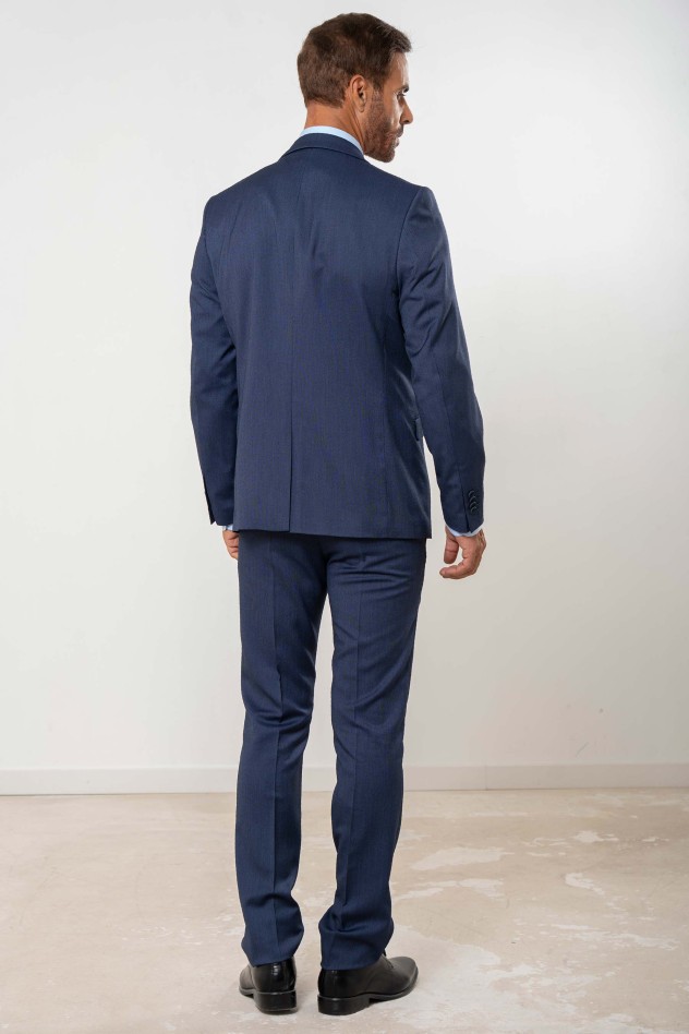 Traje elástico microestructura...