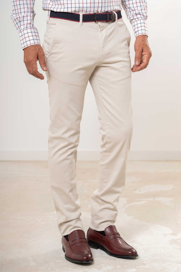 Pantalón chino elástico algodón con...
