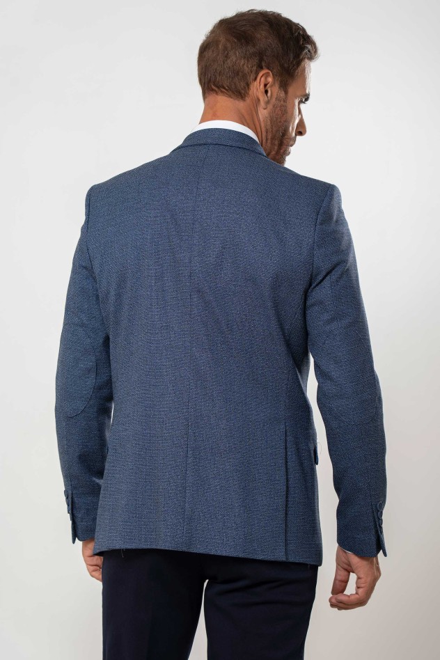 Americana estructura con coderas