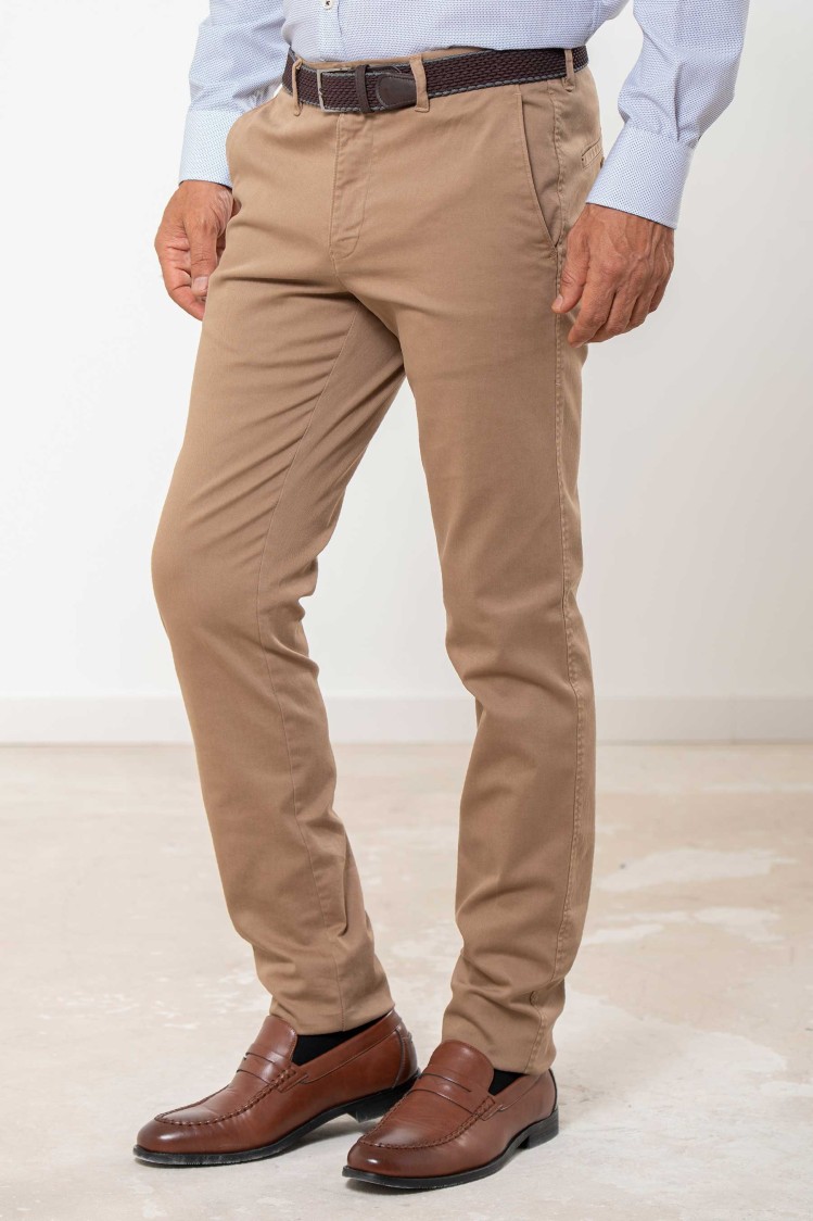 Pantalón chino elástico algodón con cinturón