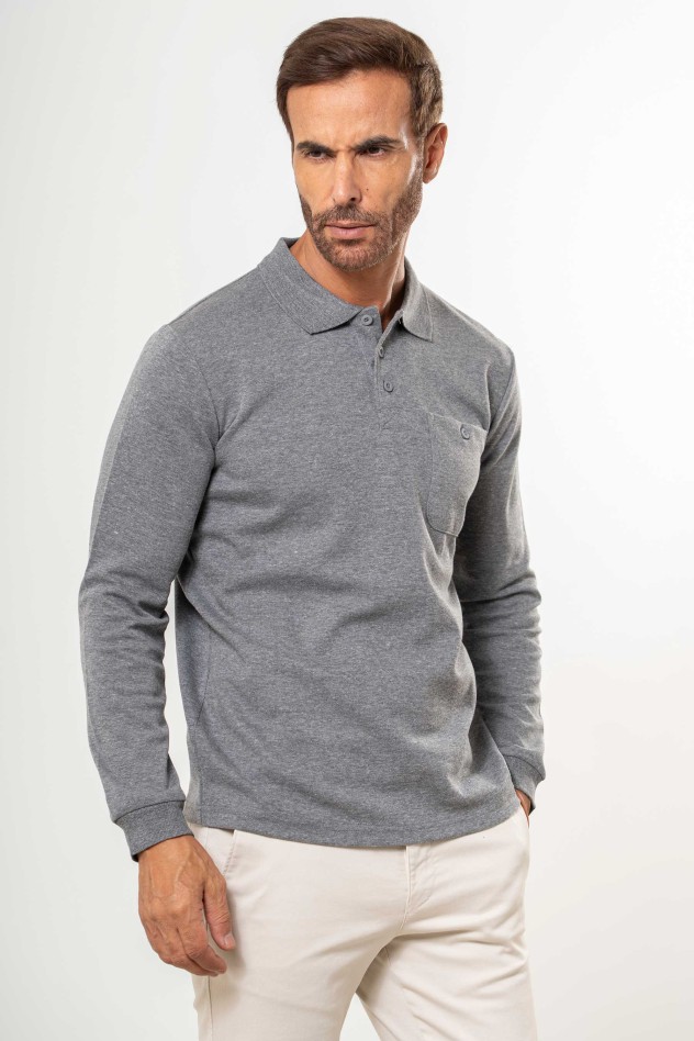 Polo liso con bolsillo