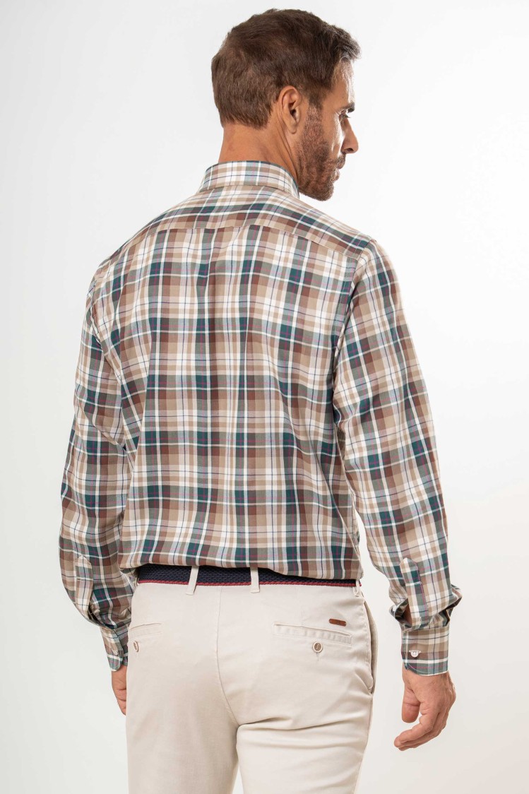 Camisa semientallada cuadrícula sobre espiga
