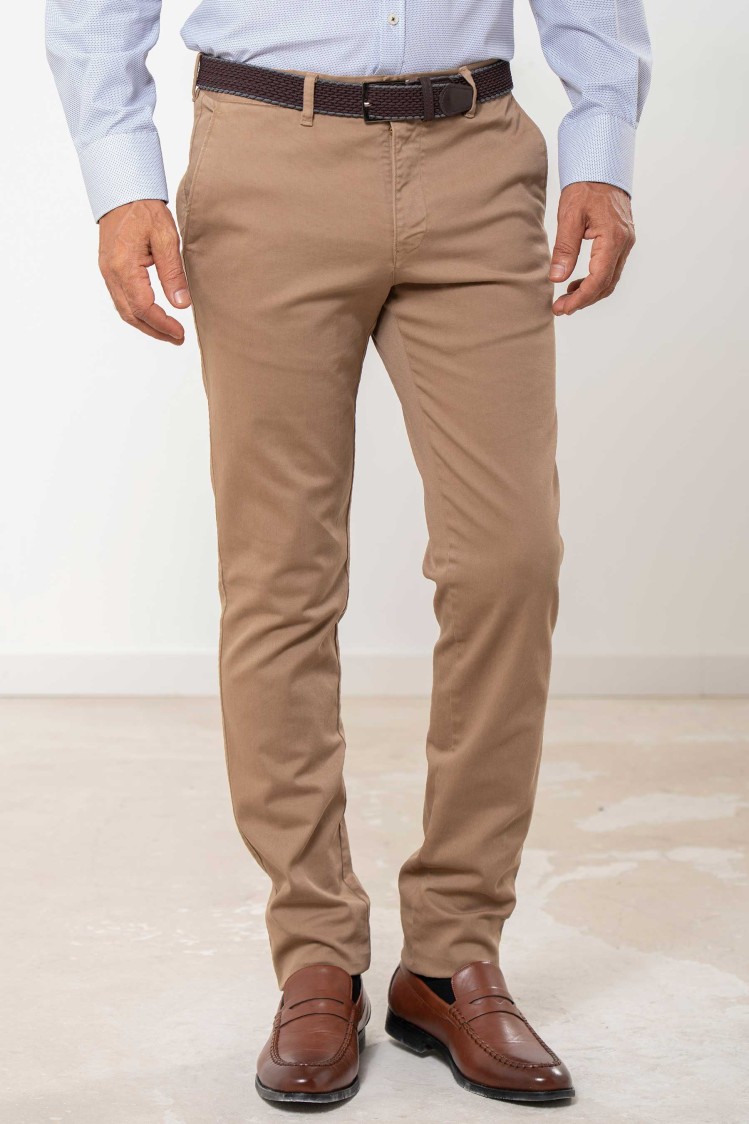 Pantalón chino elástico algodón con cinturón