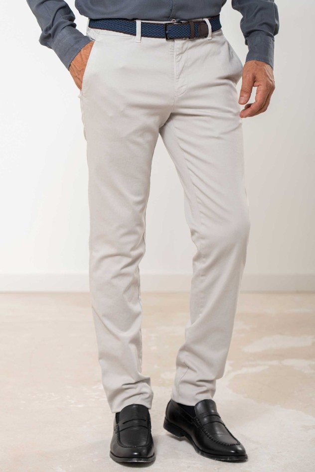 Pantalón chino elástico algodón con...