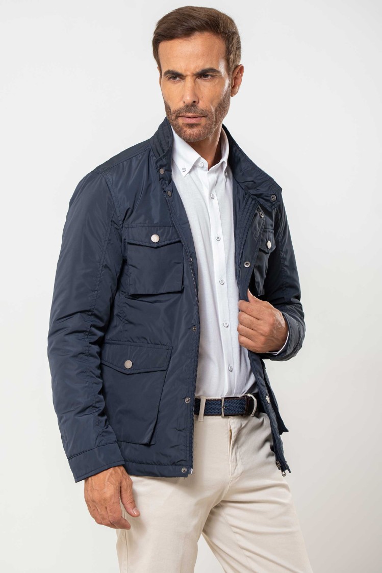 Parka técnica acolchada multi bolsillos